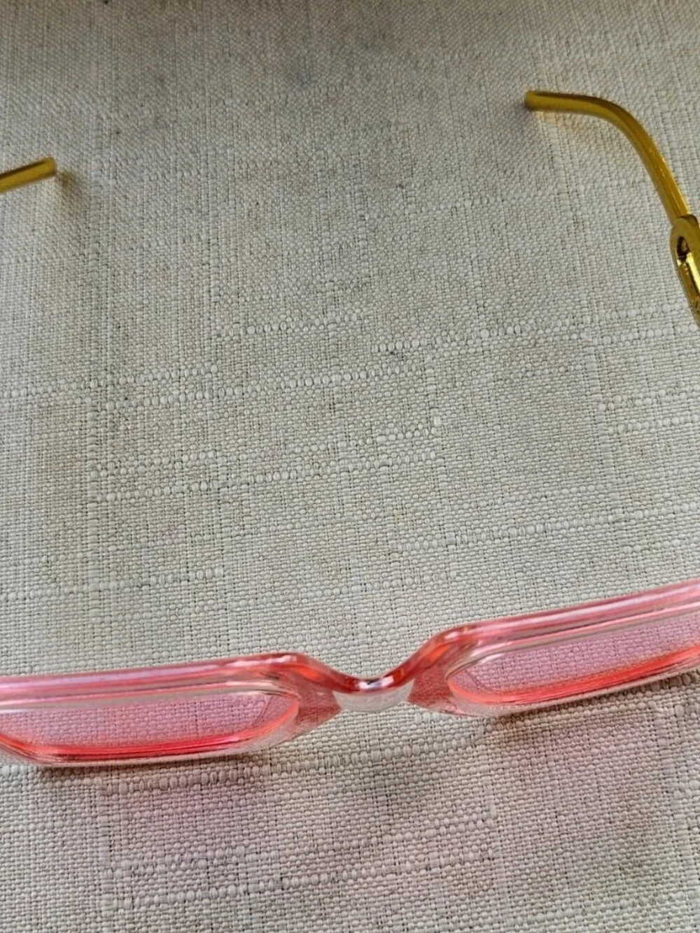 Fashion Women Sunglasses Gold Tone Arms Pink Frame Eyewear Fashion Shades